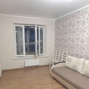 Сдается 1-комнатная квартира, 42,2 м²