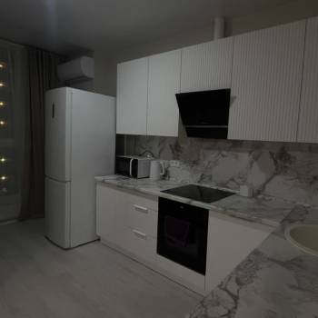Сдается 1-комнатная квартира, 56 м²