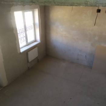 Продается 1-комнатная квартира, 98 м²