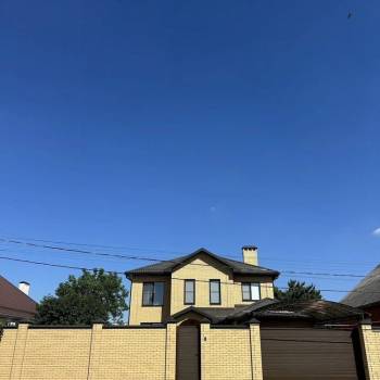Продается Дом, 242 м²