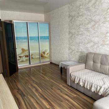 Сдается 1-комнатная квартира, 40 м²