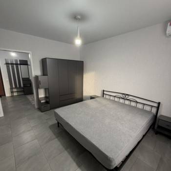 Сдается 1-комнатная квартира, 55 м²