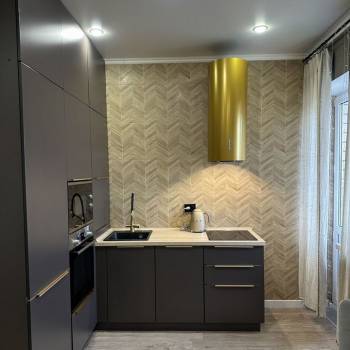 Продается 1-комнатная квартира, 38 м²