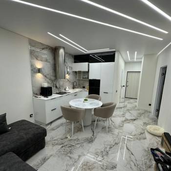 Сдается 1-комнатная квартира, 50 м²