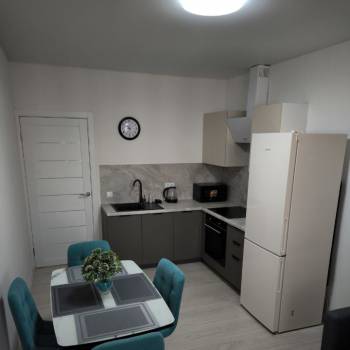 Сдается 1-комнатная квартира, 42 м²