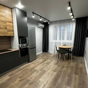 Сдается 2-х комнатная квартира, 70 м²
