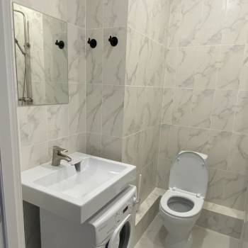 Продается 1-комнатная квартира, 35 м²