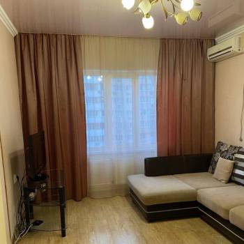 Сдается 2-х комнатная квартира, 50 м²