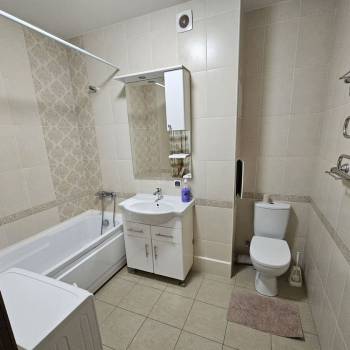 Сдается 2-х комнатная квартира, 65 м²