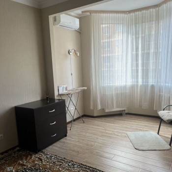 Сдается 1-комнатная квартира, 42,3 м²