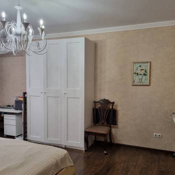 Продается 2-х комнатная квартира, 80,6 м²