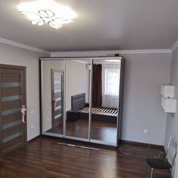 Продается 1-комнатная квартира, 43,8 м²