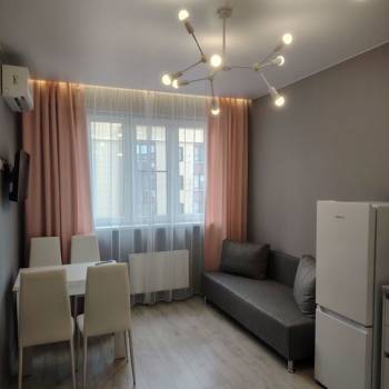 Сдается 1-комнатная квартира, 42 м²
