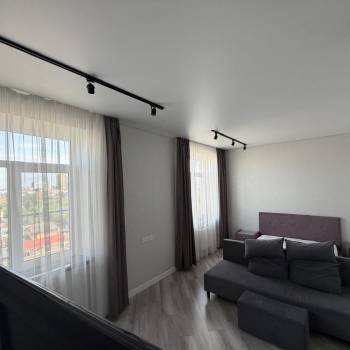 Сдается 1-комнатная квартира, 53 м²