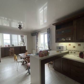 Продается 2-х комнатная квартира, 80 м²