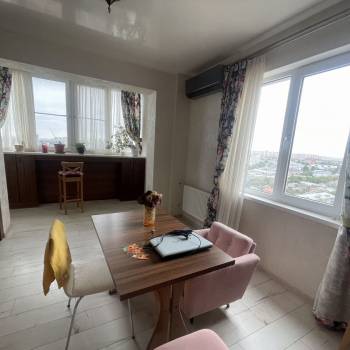 Продается 2-х комнатная квартира, 80 м²