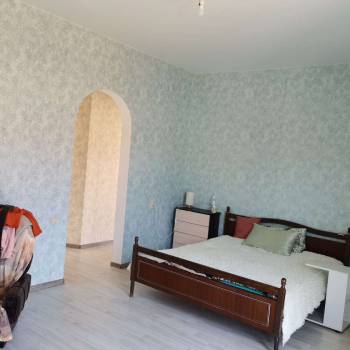 Продается Дом, 180 м²