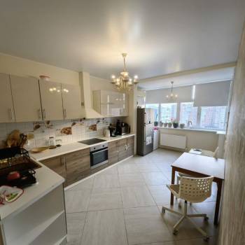 Продается 2-х комнатная квартира, 70,9 м²