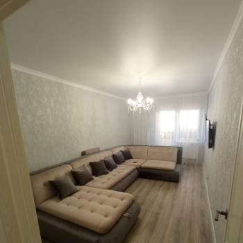 Продается 1-комнатная квартира, 56 м²