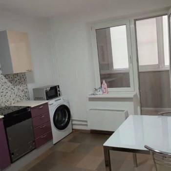Сдается 1-комнатная квартира, 43 м²