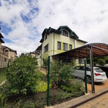 Продается Дом, 335 м²