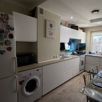 Продается Многокомнатная квартира, 74,4 м²