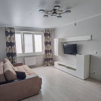 Сдается 1-комнатная квартира, 39 м²