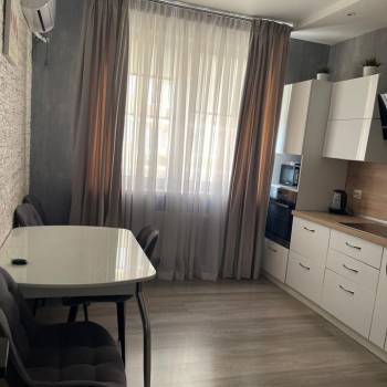 Продается 2-х комнатная квартира, 75,5 м²