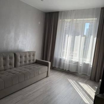 Сдается 1-комнатная квартира, 39 м²