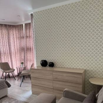 Сдается 1-комнатная квартира, 42 м²