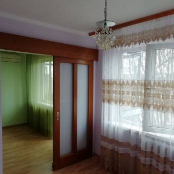 Сдается Многокомнатная квартира, 60 м²
