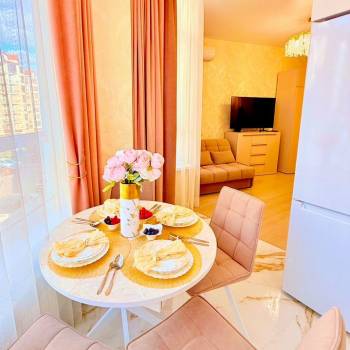 Продается 1-комнатная квартира, 37 м²