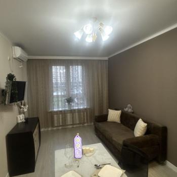 Сдается 1-комнатная квартира, 37 м²