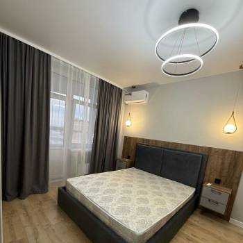 Сдается 1-комнатная квартира, 42 м²