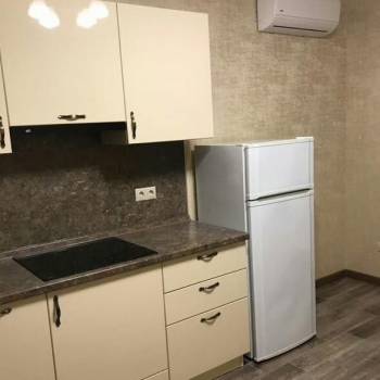 Сдается 1-комнатная квартира, 43 м²