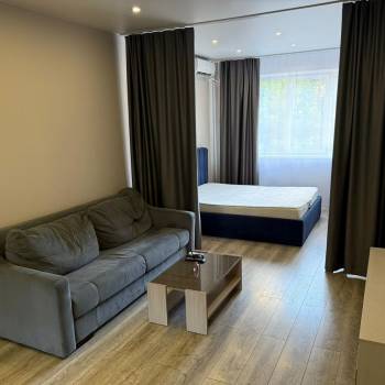 Сдается 1-комнатная квартира, 50 м²