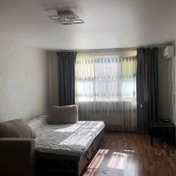 Сдается 1-комнатная квартира, 60 м²
