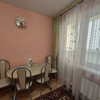 Сдается 1-комнатная квартира, 40 м²