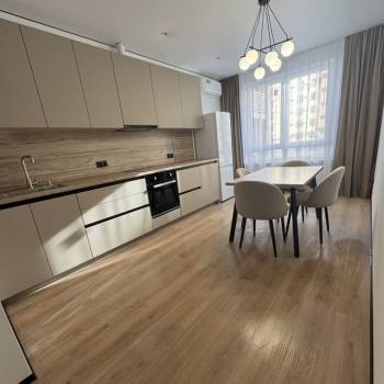 Сдается 2-х комнатная квартира, 60 м²