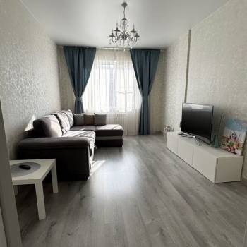 Продается 1-комнатная квартира, 42,3 м²