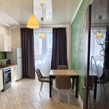 Сдается 1-комнатная квартира, 47 м²