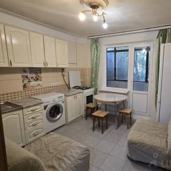 Сдается 1-комнатная квартира, 38 м²