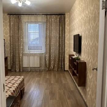Сдается 1-комнатная квартира, 42 м²