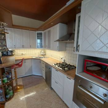 Продается 2-х комнатная квартира, 97,8 м²