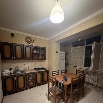 Продается 1-комнатная квартира, 48 м²