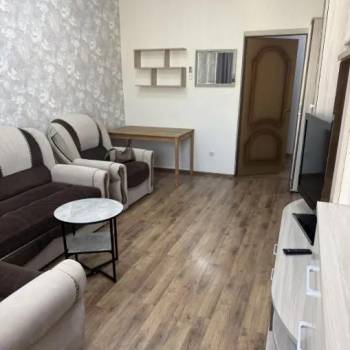 Сдается 1-комнатная квартира, 45 м²