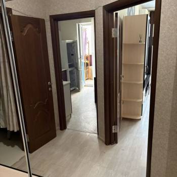 Продается 1-комнатная квартира, 37 м²