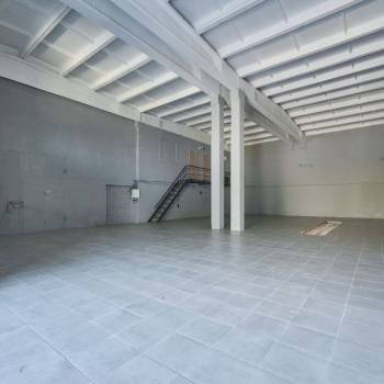 Сдается Нежилое помещение, 289,4 м²