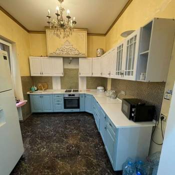 Продается Дом, 240 м²