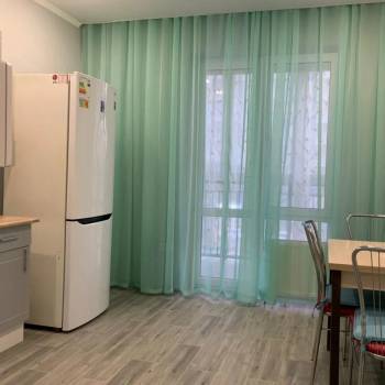Сдается 1-комнатная квартира, 43 м²
